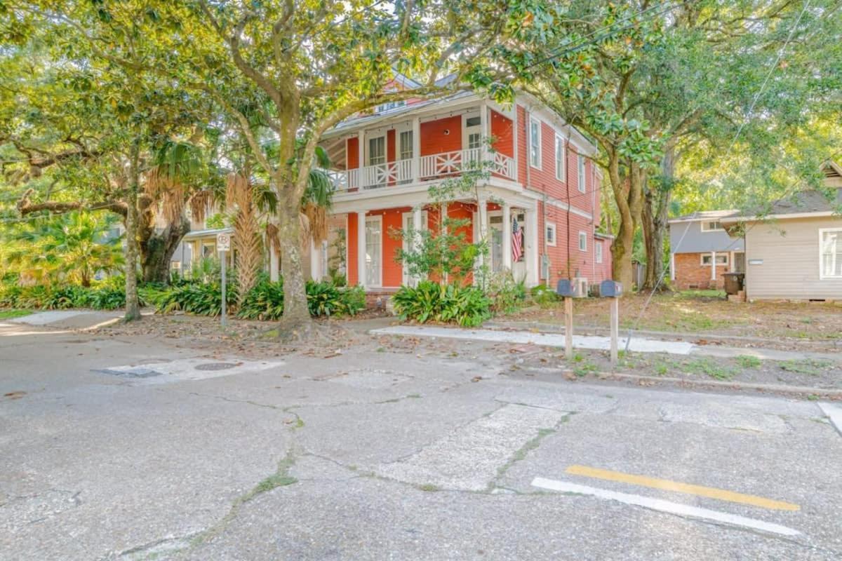 Pretty Peach Palace-Historic, Mins To Downtown Mobile Bagian luar foto
